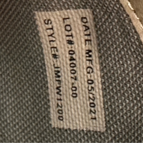 Johnnie-O Chill Chukka Boots Taupe Suede Size 8 NIB - Picture 8 of 12